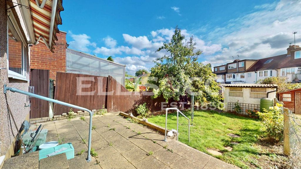 Property photo 3 of 19 Picture No. 09