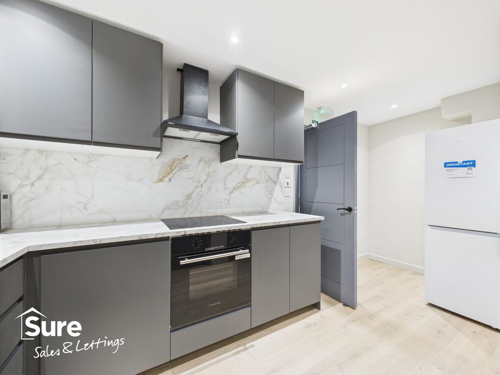 Property photo 1 of 9 4331981