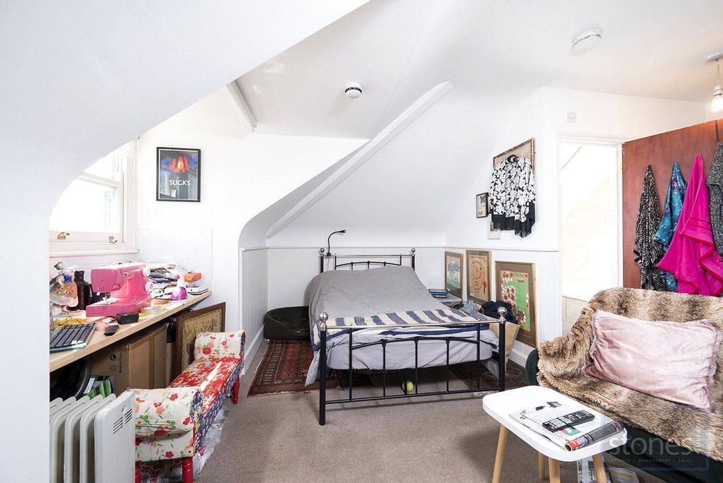 Property photo 1 of 8 Picture No. 02