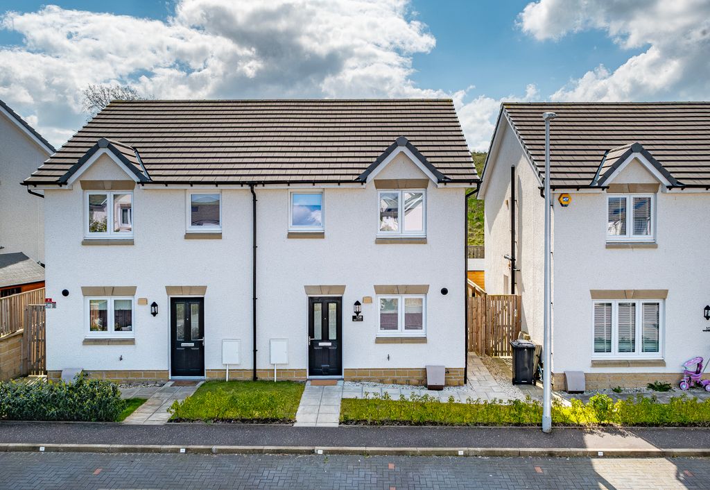 Property photo 1 of 38