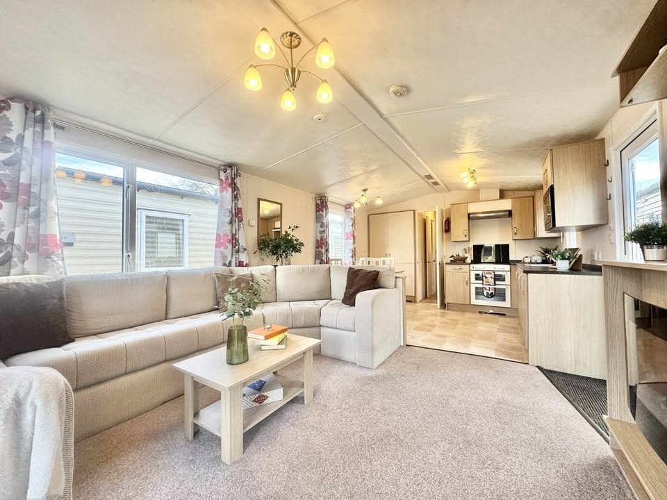 Property photo 3 of 16 Victory Belmor 2018 Car0058725 129557517.Jpeg