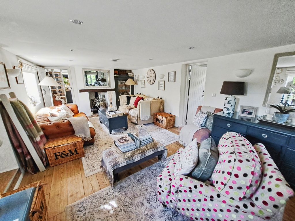 Property photo 2 of 48 20260413_124534