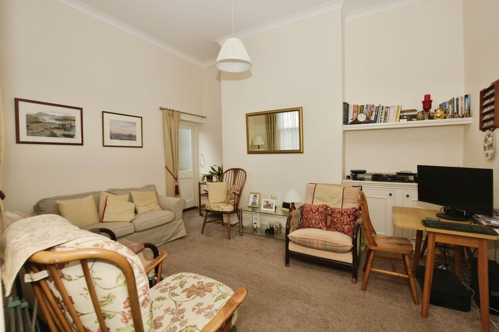 Property photo 2 of 13 Photography