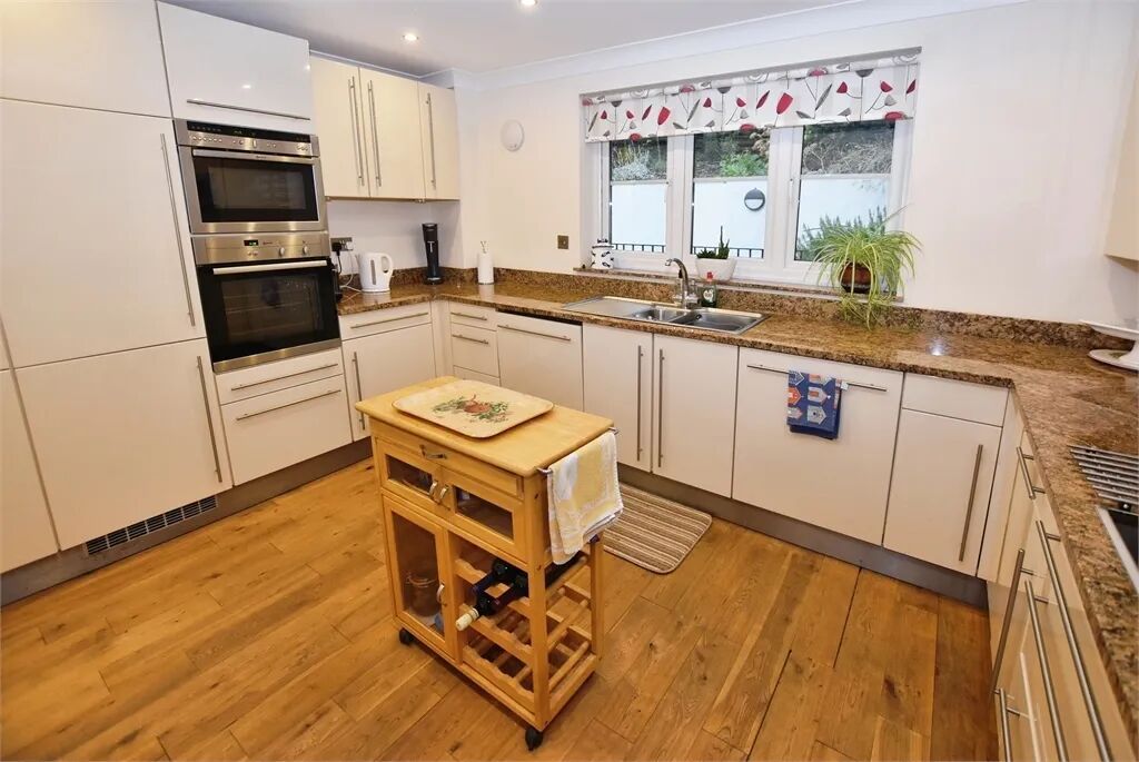 Property photo 3 of 22 Picture 3