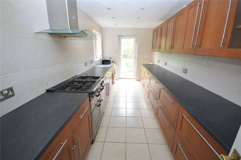 Property photo 3 of 13 Picture No. 04