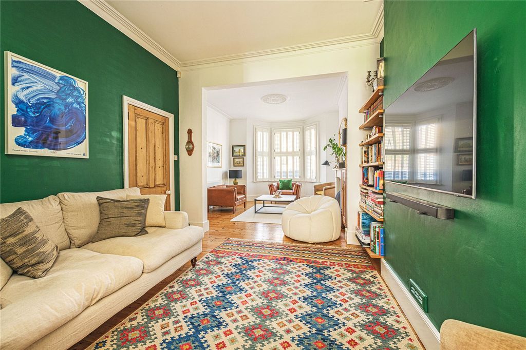 Property photo 3 of 18 Picture No. 15