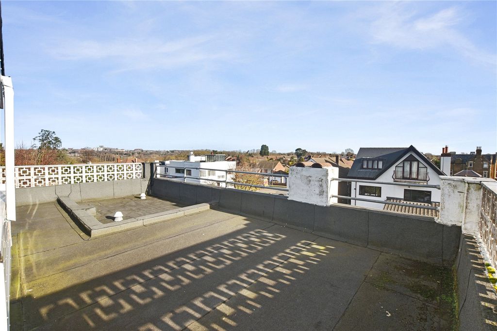 Property photo 2 of 19 Picture No. 26