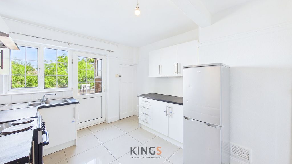 Property photo 3 of 13 Kitchen