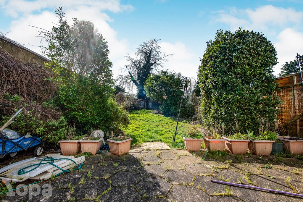 Property photo 3 of 14 Photo #3