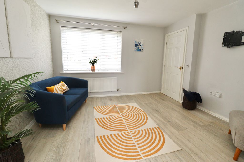 Property photo 2 of 14 Img_4135