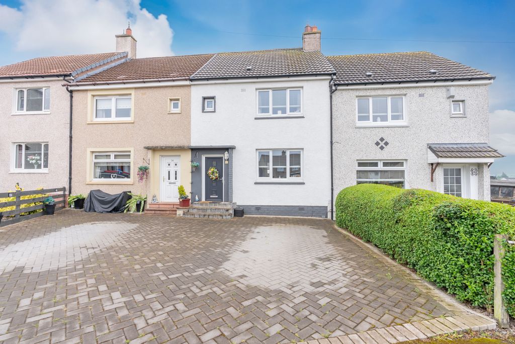 Property photo 1 of 30 2 Bedroom Terraced For Sale
