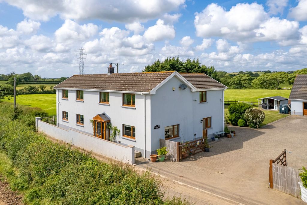 Property photo 1 of 35