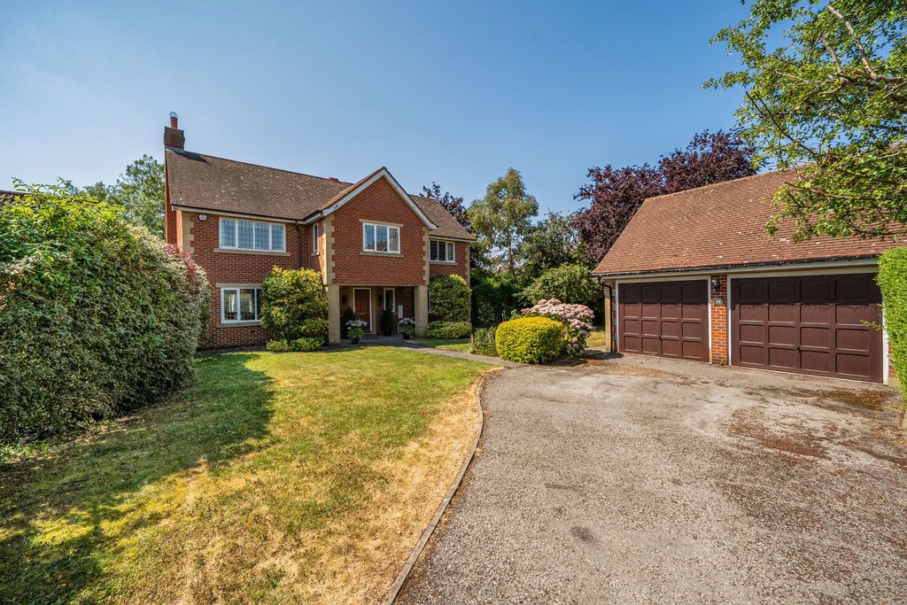 Property photo 1 of 20