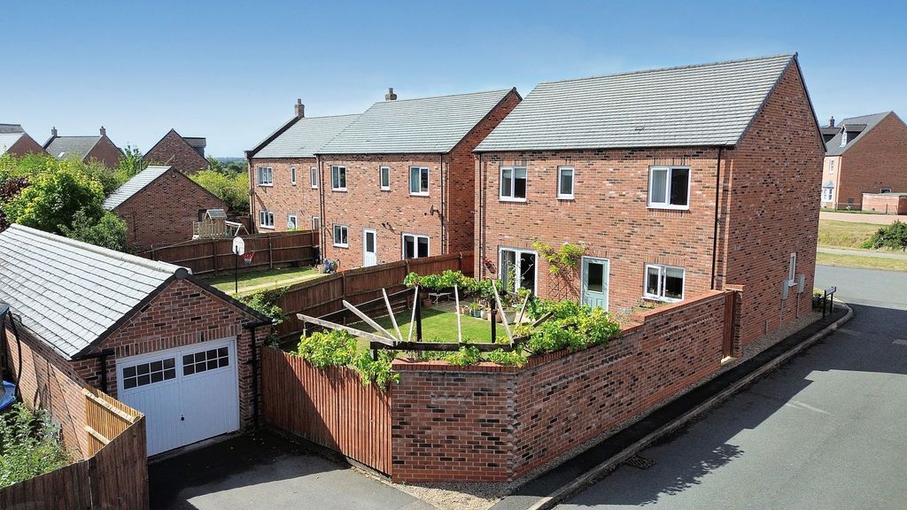 Property photo 2 of 42 4