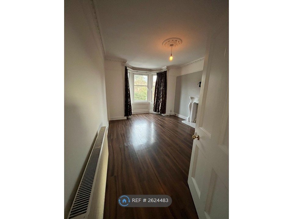 Property photo 2 of 8 Bedroom 1