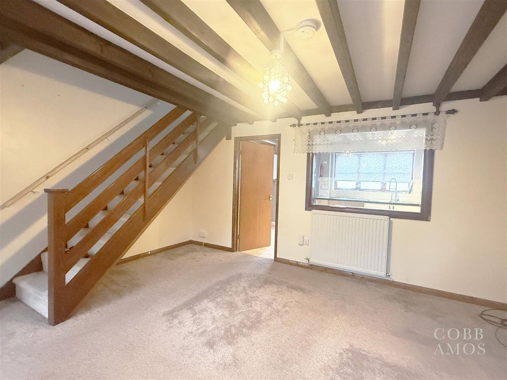 Property photo 3 of 16 Livnig Room 2.Jpg