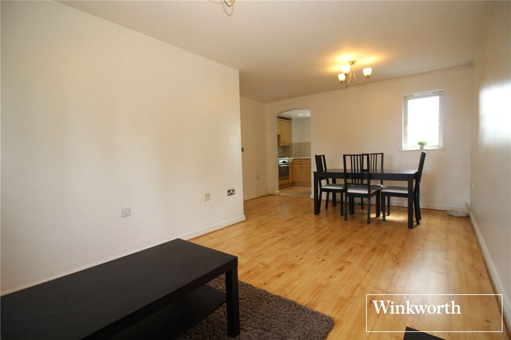 Property photo 2 of 8 Picture No. 24