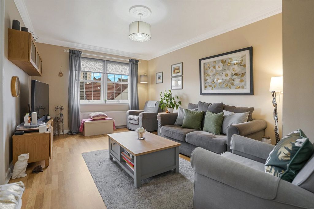 Property photo 2 of 21 Picture No. 06