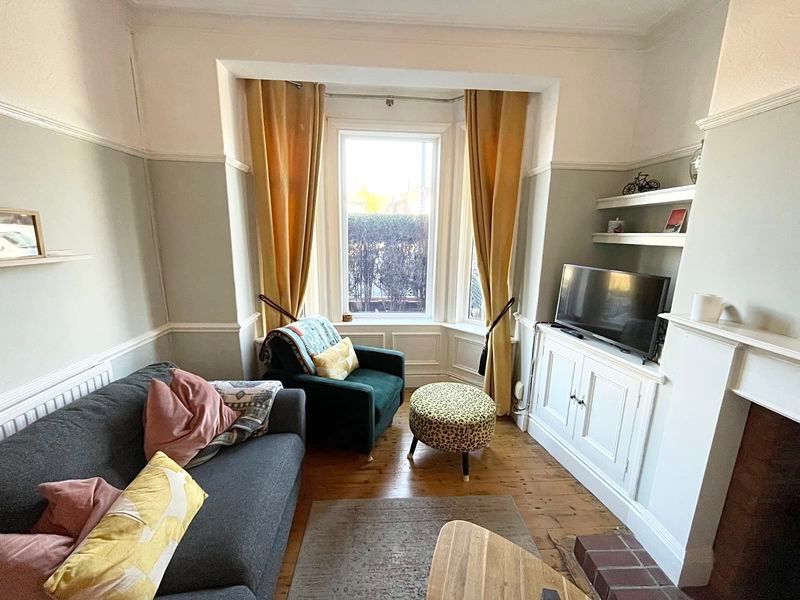 Property photo 3 of 9 Photo 5