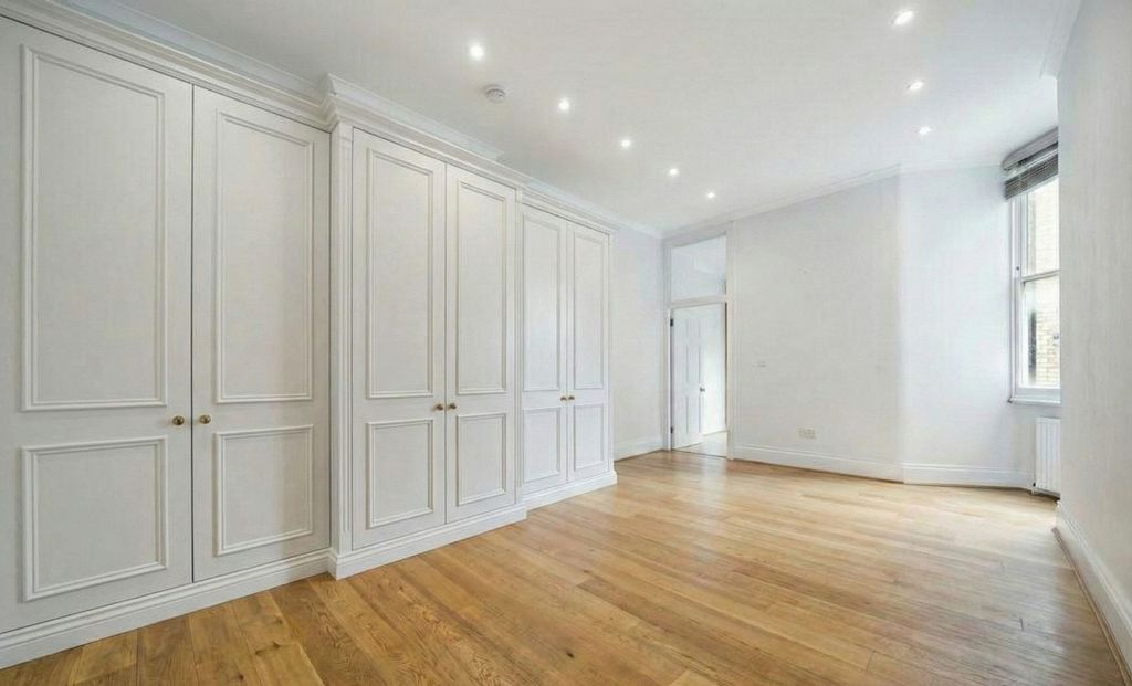 Property photo 3 of 8