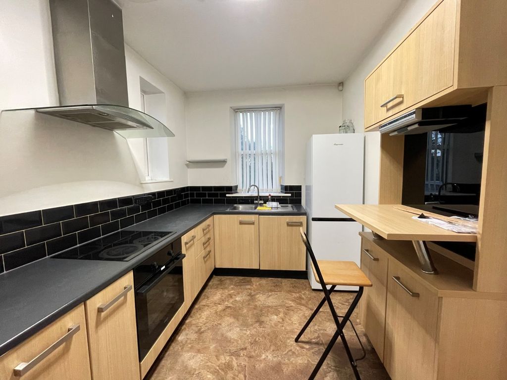 Property photo 3 of 16 Picture No. 10