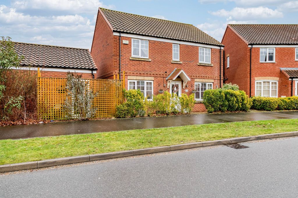 Property photo 1 of 24