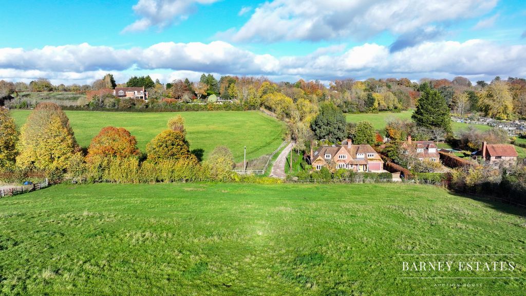 Property photo 3 of 4 Photo 4