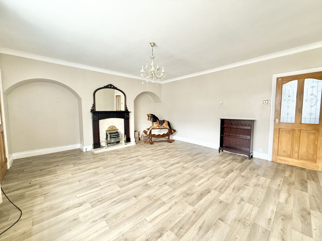 Property photo 2 of 12 Img_1702