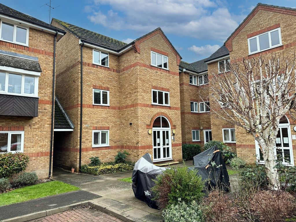 Property photo 1 of 11