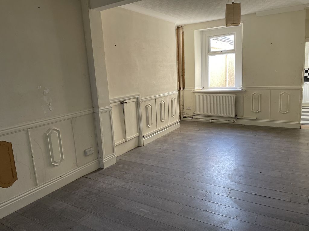 Property photo 3 of 16 Not Specified