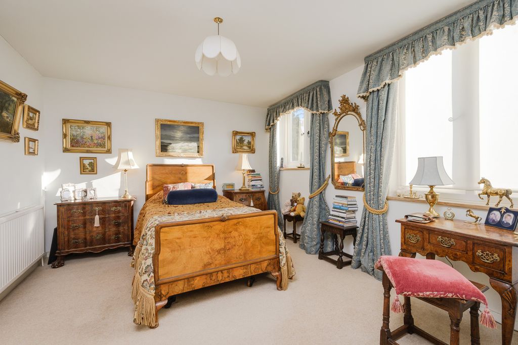 Property photo 3 of 14 Picture No. 05