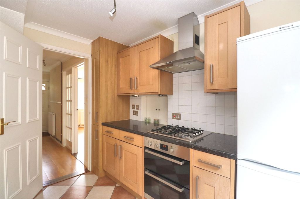 Property photo 2 of 12 Picture No. 06