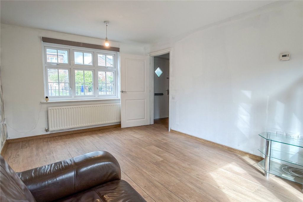 Property photo 3 of 20 Picture No. 08