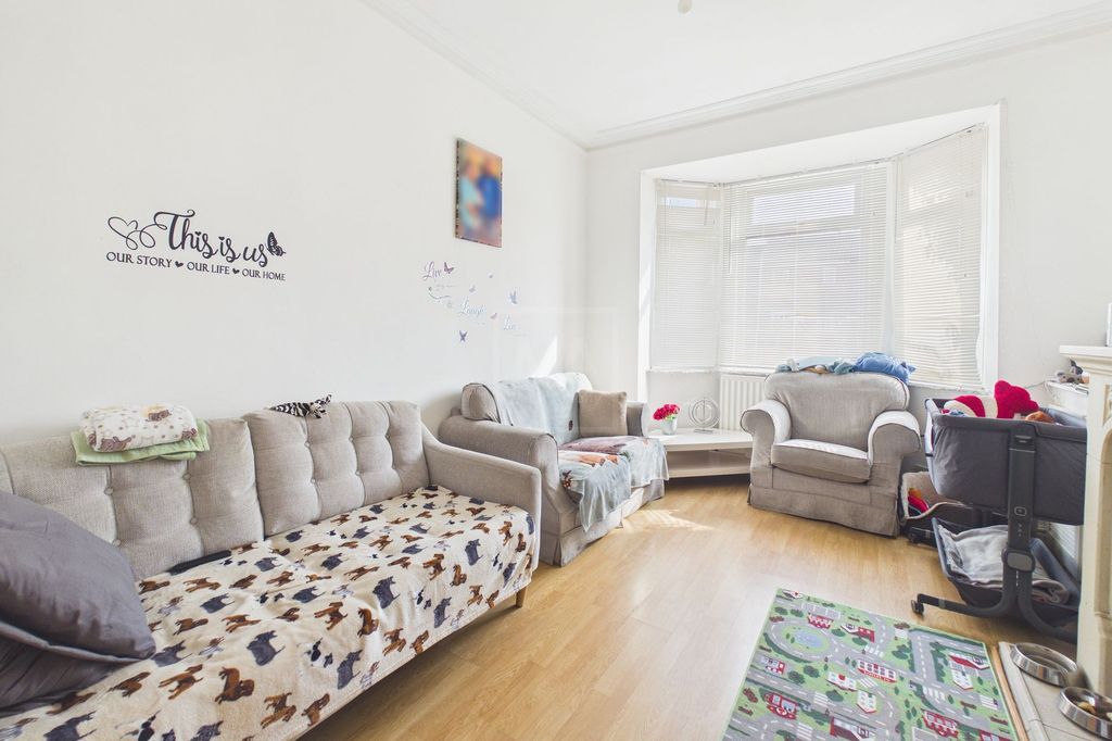 Property photo 2 of 13 Living Room