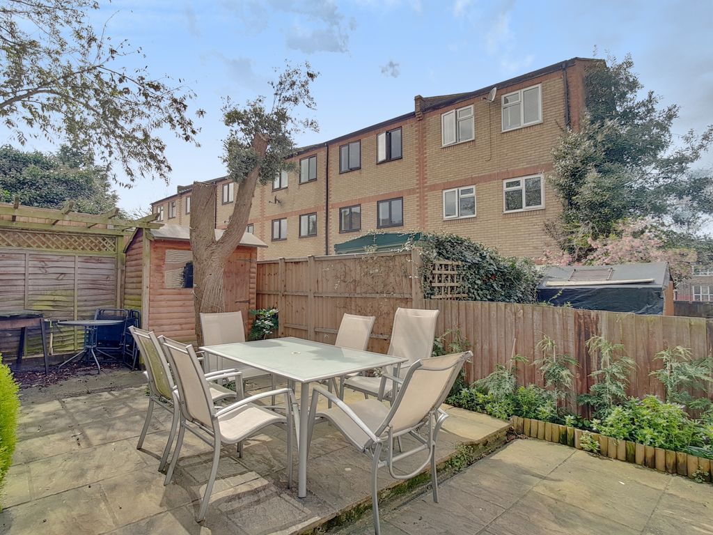 Property photo 1 of 16