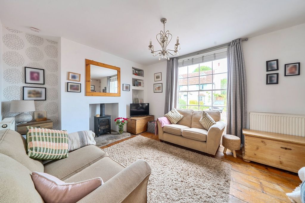 Property photo 2 of 16