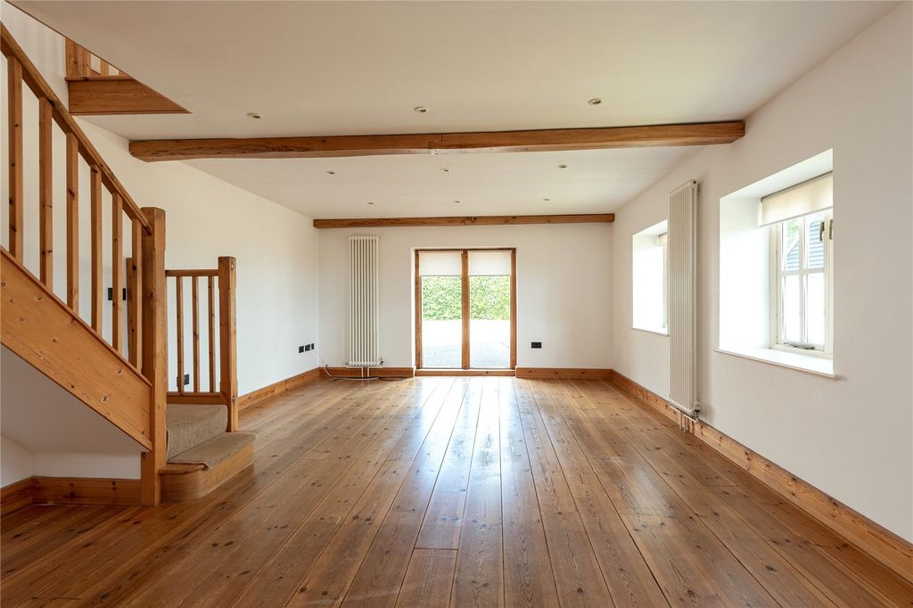 Property photo 3 of 40 Picture No. 48