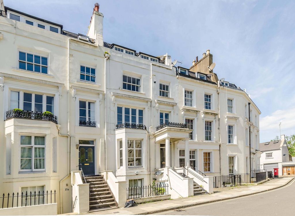 Property photo 2 of 14