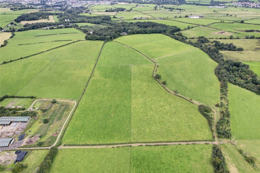 Property photo 3 of 4 Lot 2