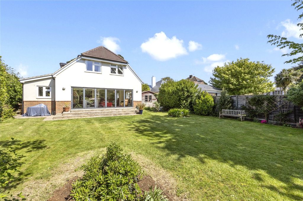 Property photo 1 of 21 Picture No. 18