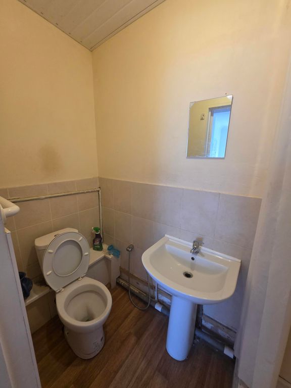 Property photo 2 of 3