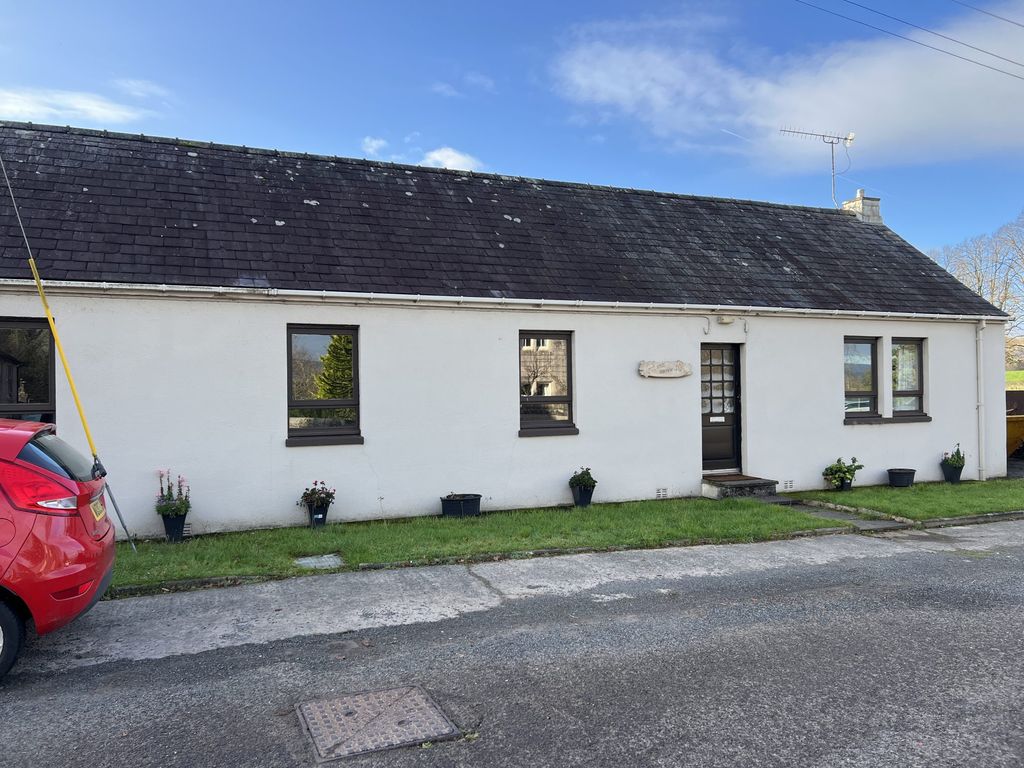 Property photo 1 of 9