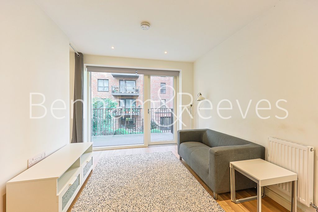 Property photo 1 of 18