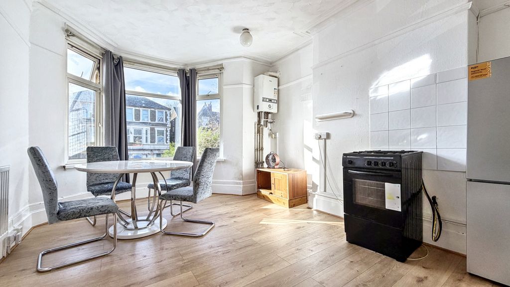 Property photo 2 of 13 Img_9542.Jpeg