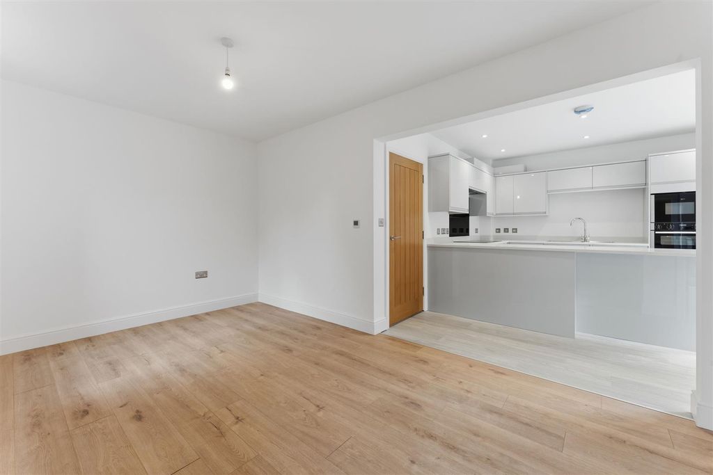 Property photo 2 of 39 8Nealeave_12.Jpg