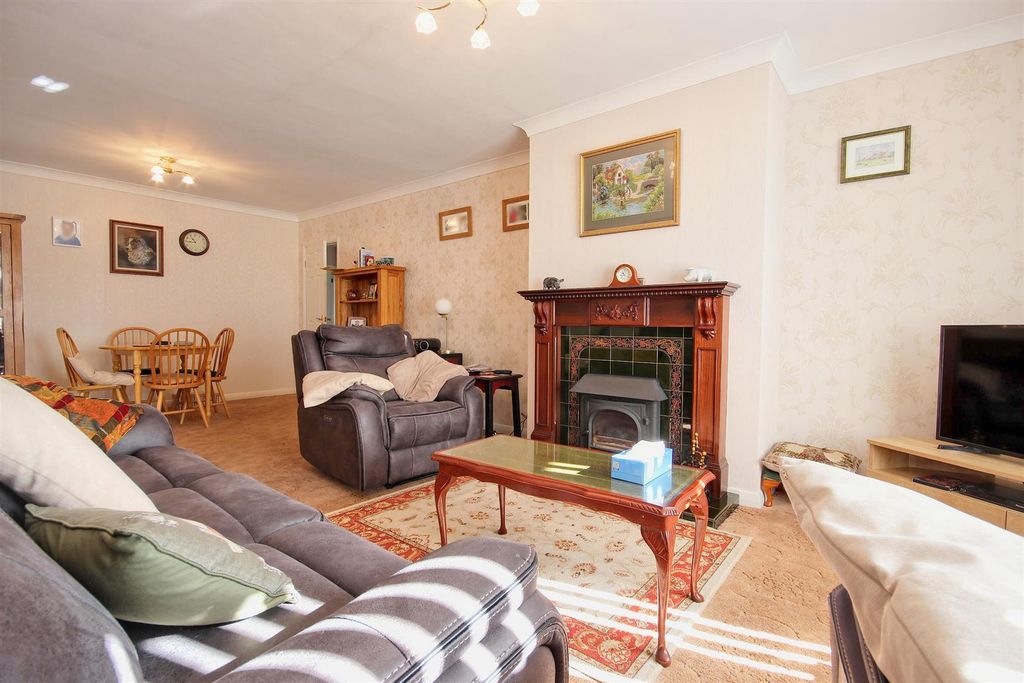 Property photo 3 of 21 Combined Lounge And Dining Room