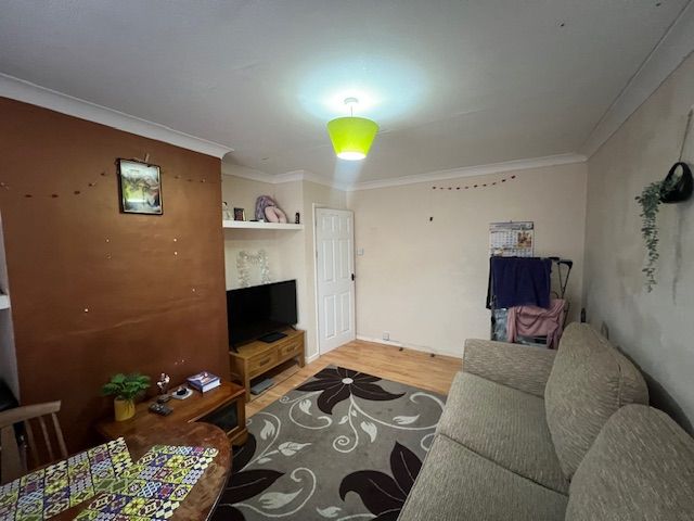 Property photo 2 of 12 Living Room