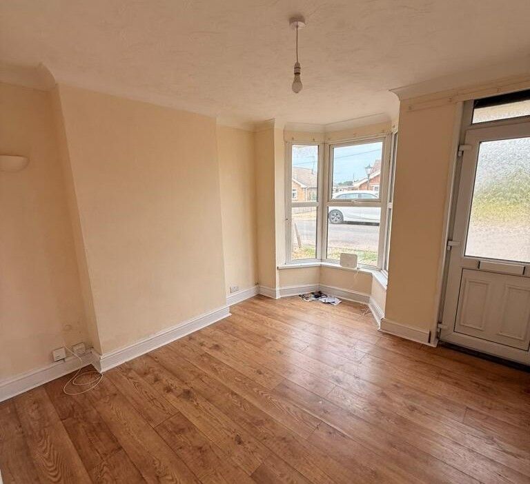 Property photo 2 of 14 Photo 1