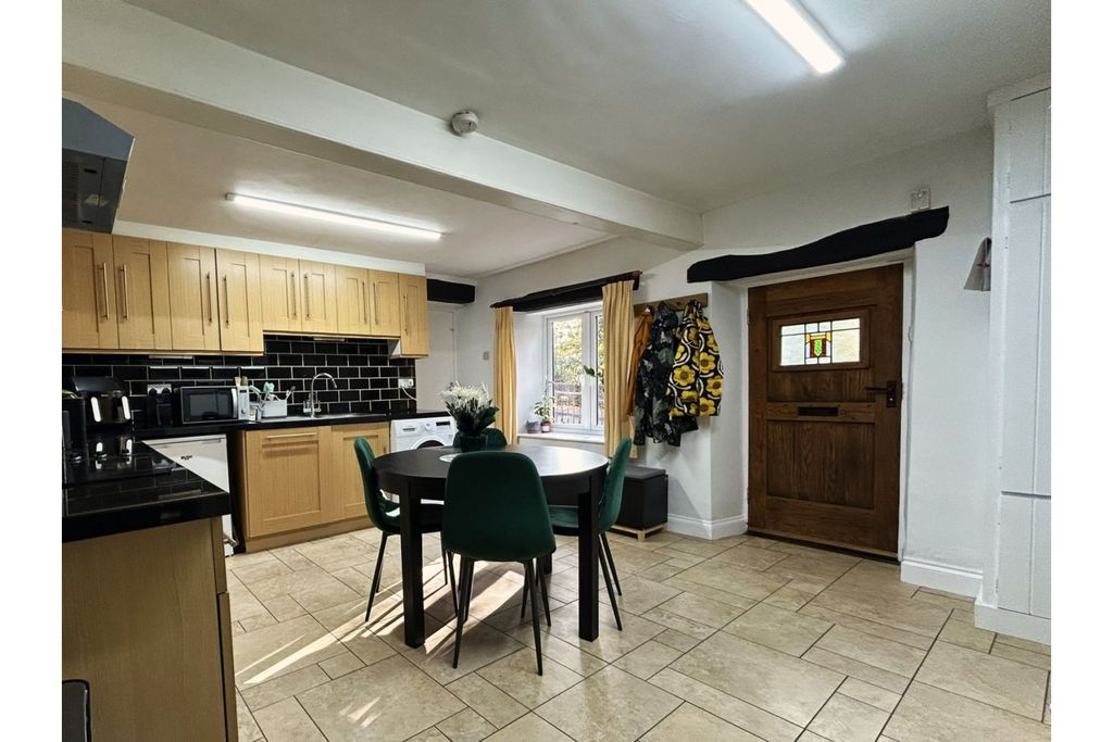 Property photo 3 of 29