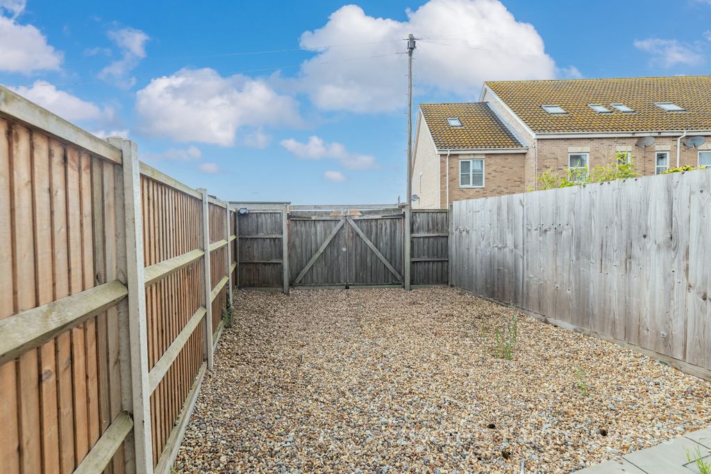 Property photo 3 of 15